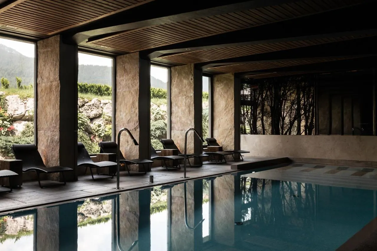 *****  Rosapetra Spa Resort - Small Luxury Hotels Of The World Cortina d'Ampezzo Italië